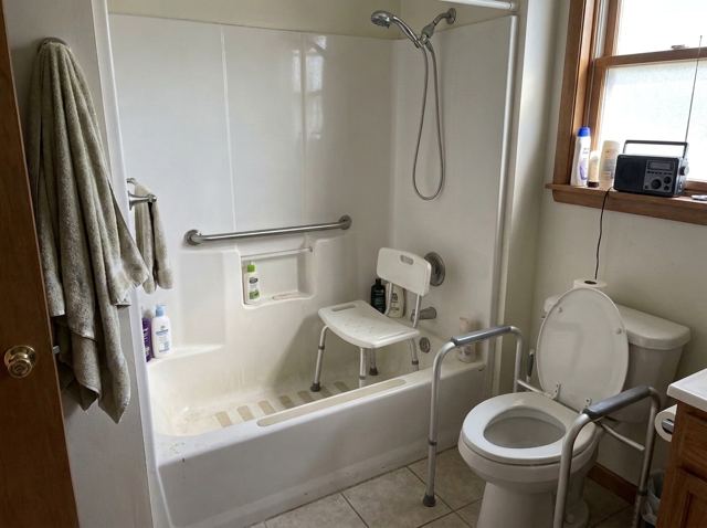 bathroom: Non-load-rated fixture positioned as support