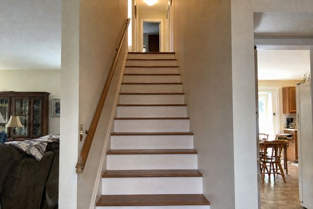 stairs: Missing handrail or rail on one side only
