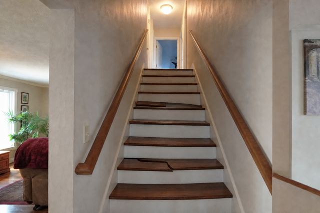 stairs: Broken or uneven steps